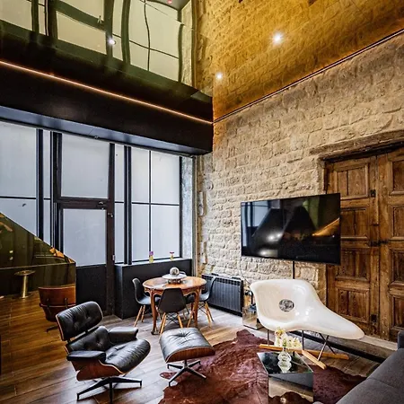 Amazing 2 Bedroom - Galeries Lafayette -stgeorges